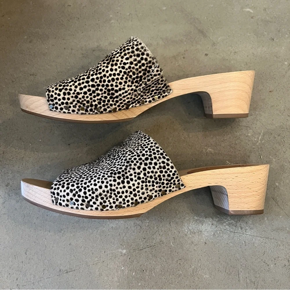 Madewell Evelyn Clog Slide Sandals in Calf Hair - Picture 5 of 6
